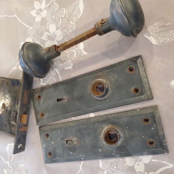 Vintage Americana Copper Based Door knob assembly - Picture 1 of 4